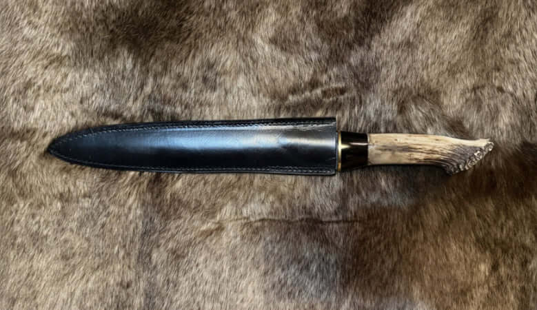 Scottish Dirk with Crown Stag Handle by Man At Arms