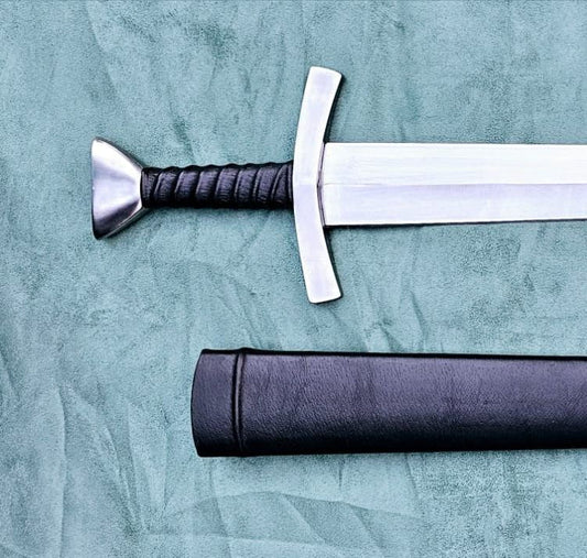 Why Bowman and Saddle Sword Replicas Are the Ultimate Collectibles for History Buffs