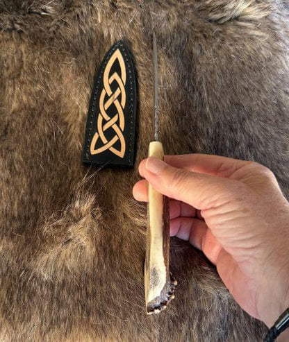 Hand Forged Sgian Dubh Crown Stag Handle by Man At Arms