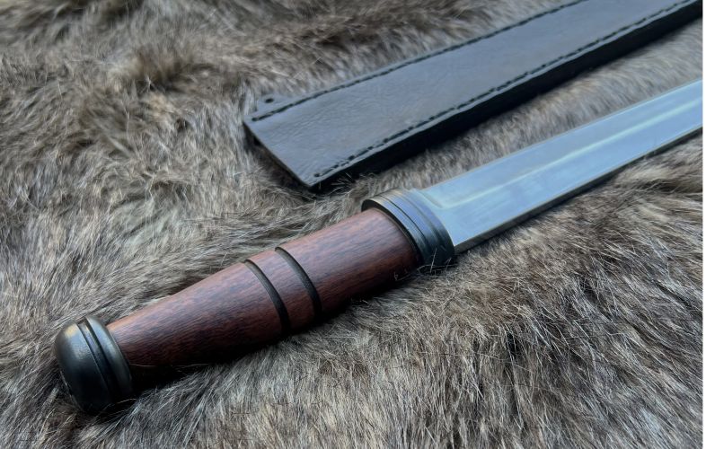 Irish Scian (Dirk) Skaen
